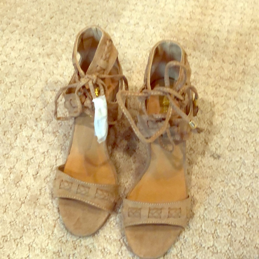 3 inch sandal